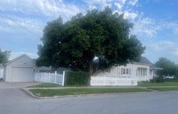 202 Massachusetts Street, St Joseph, MO 64504