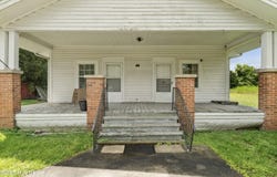 447 W Main Street, Magnolia, NC 28453