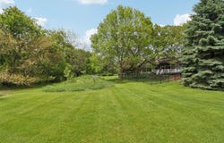 W313n4961 Chapel Ridge Rd, Hartland, WI 53029