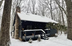 24 Split Rock Road, Lake Harmony, PA 18624