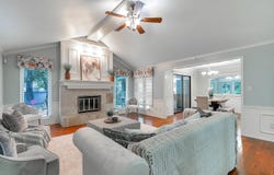 1116 E James St, Derby, KS 67037