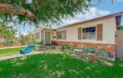 2035 N Evergreen Street, Burbank, CA 91505