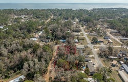 230 23rd Ave lot: L16&17/B233, Apalachicola, FL 32320
