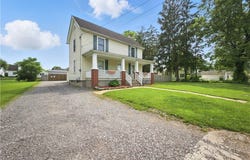 77 W Park Avenue, Hubbard, OH 44425