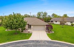 1126 PRINCESS DOVE Circle, DE PERE, WI 54115