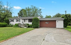 29825 Dawson Avenue, Garden City, MI 48135