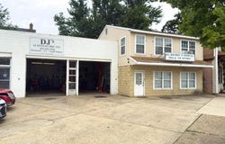 39 S BROADWAY, GLOUCESTER CITY, NJ 08030