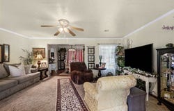 2107 NW Bell Ave, Lawton, OK 73507