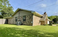 225 Salem Square, Ridgeland, MS 39157