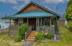 131 BENDER St, MyrtlePoint, OR 97458