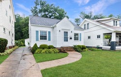 4118 Elmore Road, Fairview Park, OH 44126