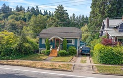 504 ABERNETHY RD, Oregon City, OR 97045