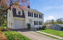 69 Warwick Street, West Hartford, CT 06119