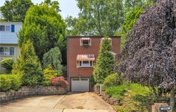 2389 High Oak Dr, Banksville/Westwood, PA 15220