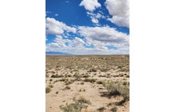 On Pajarito (DFW) Road SW, Albuquerque, NM 87121