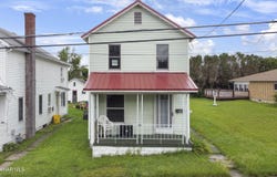 1008 Sonman Avenue, Portage, PA 15946