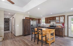 1452 Slagle Road, Bolivar, MO 65613