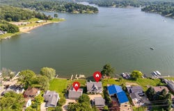 32 E Mohawk Drive, Malvern, OH 44644