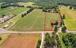 Cabinet Shop Road, Rowland, NC 28383