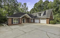 667 Lake Harding Drive, Hamilton, GA 31811