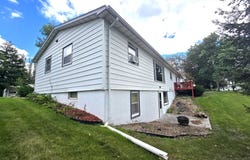 210 W 8th St, Miller, SD 57362