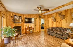 13113 Pinewood Street NE, Gowen, MI 49326
