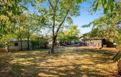 306 Hall Street, Whitesboro, TX 76273