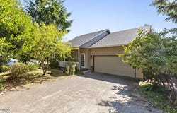 1803 NE Tide Avenue, Lincoln City, OR 97367