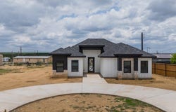 183 Pleasant Drive, Eagle Pass, TX 78852