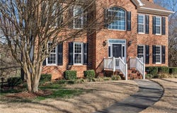 5229 Bridge Pointe Drive, Clemmons, NC 27012