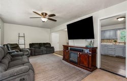 1911 N 85th Street, Kansas City, KS 66112