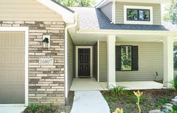 16807 Darling Road, Woodburn, IN 46797