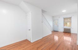 924 12E Grand St, Elizabeth City, NJ 07201