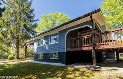 516 Delaware Ave, Oak Ridge, TN 37830