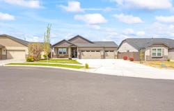 855 NW 26th Way, Redmond, OR 97756