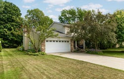 2981 Armstrong Drive, Lake Orion, MI 48360