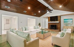 521 Sunnyside Drive, Chandler, TX 75758