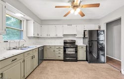 15491 County Airport Road, East Liverpool, OH 43920