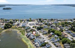 45 Cedar Avenue, Portsmouth, RI 02871