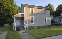 7 Hewitt Street, Quincy, MI 49082