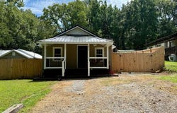 410 N Douglas Avenue, Rockwood, TN 37854