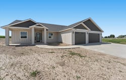 25891 Market Rd, Parma, ID 83660