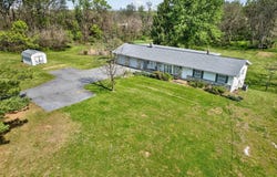 6679 MARTINSBURG Pike, SHEPHERDSTOWN, WV 25443