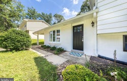 704 KINGS LANE, FORT WASHINGTON, MD 20744