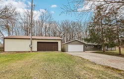 5040 Crestview Road, Marshall, WI 53559-9772