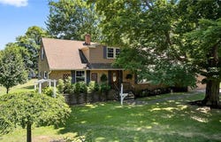 1839 Caronia Drive, Lyndhurst, OH 44124
