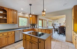 1312 8th Avenue NW, Chisholm, MN 55719