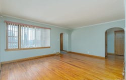 27 N 9th Avenue, Iron River, MI 49935