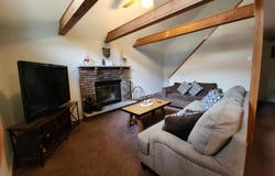 236 Chinook Cir, Pocono Lake, PA 18347