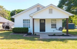 715 Maple Shade, Alma, AR 72921